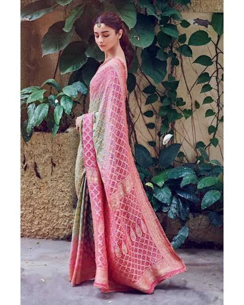 Alia Bhatt Pure Khaddi Georgette Bandhej Handloom Banarasi Saree
