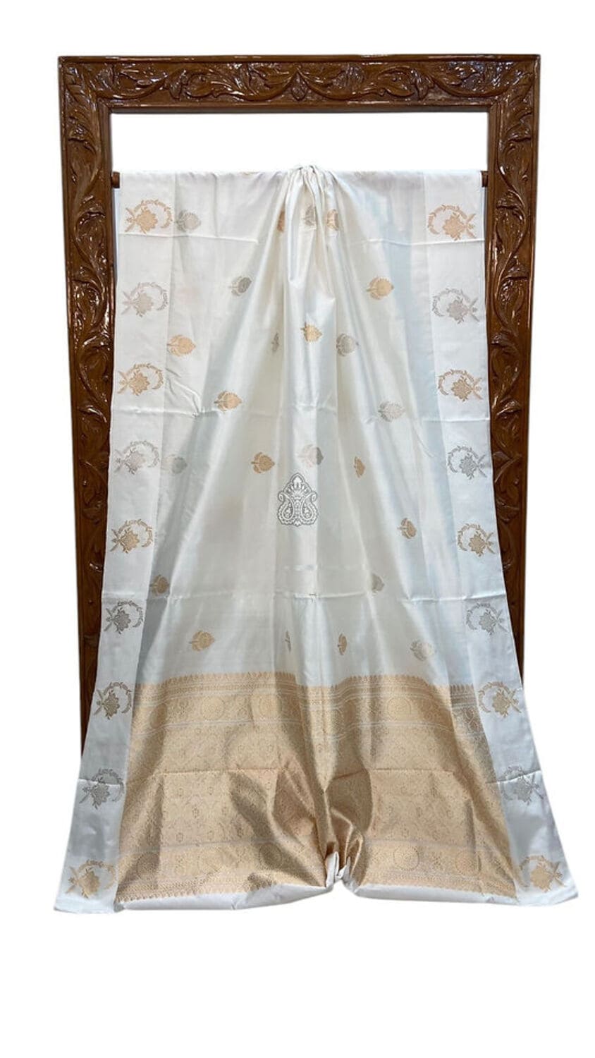White Pure Katan Silk Handloom Banarasi Saree- All over Kadua Motifs