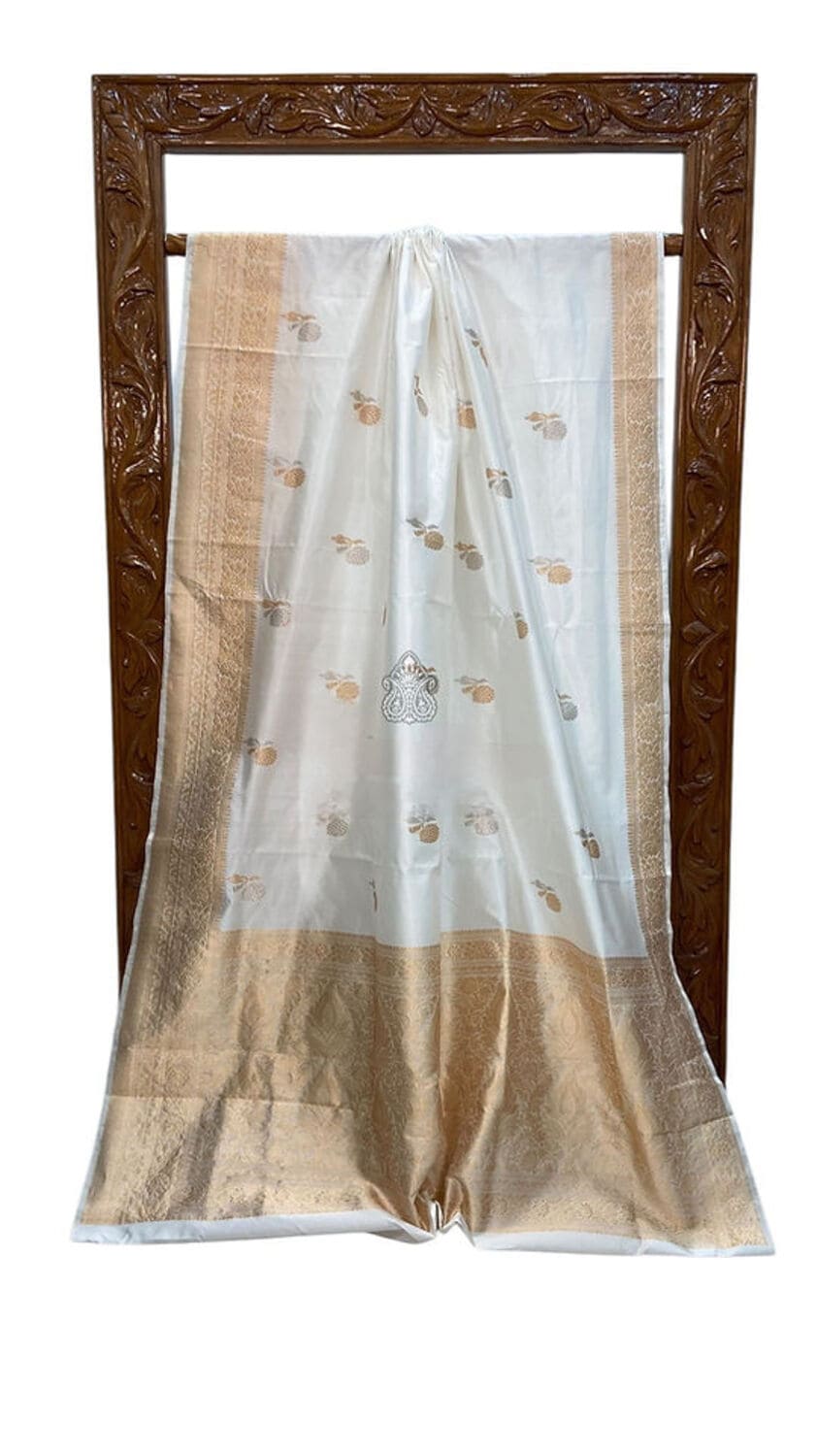 Off White Pure Katan Silk Handloom Banarasi Saree- All over Kadua Motifs