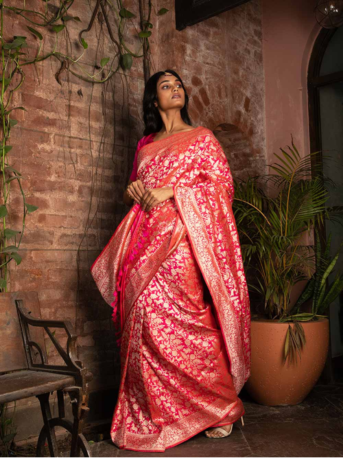 women wear tussar handloom saree in old bricks background