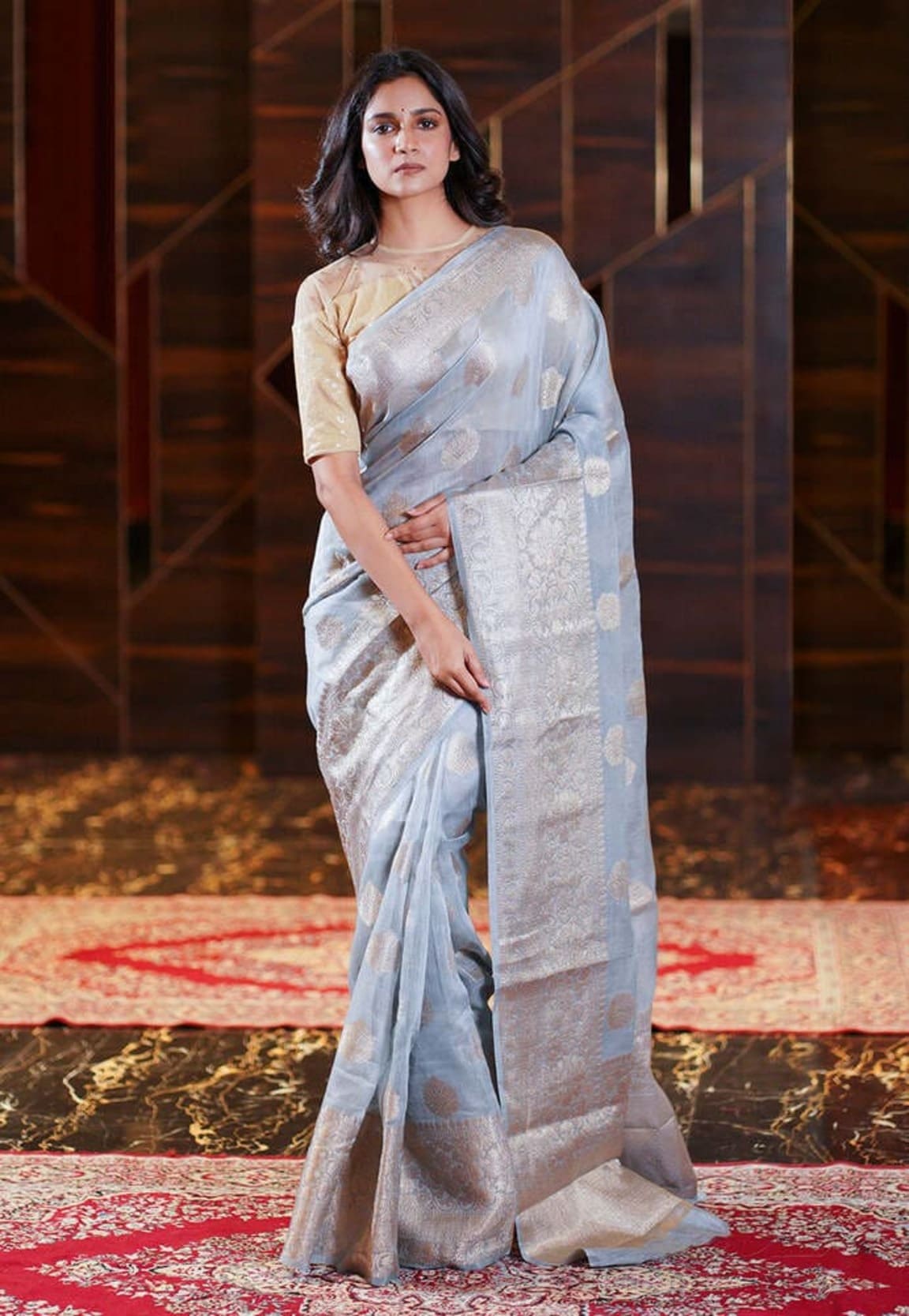 Ash-grey Banarasi linen saree with wide border and patterned pallu, full view