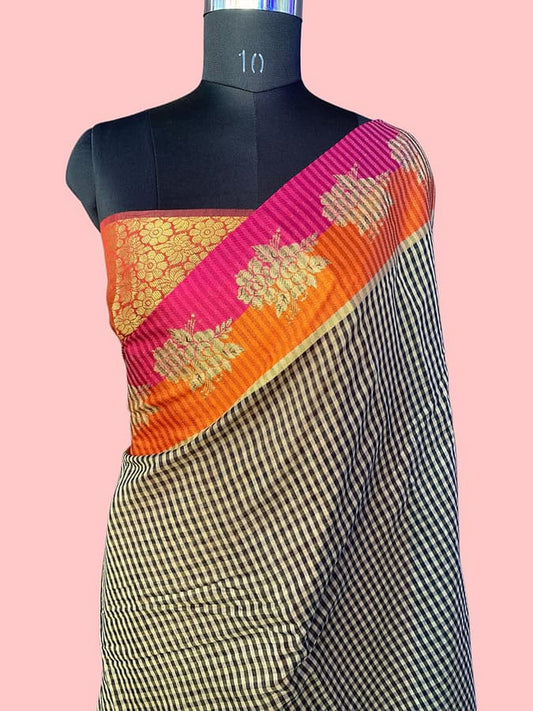 Checked pure silk saree with orange-magenta pallu and gold motif edge detail