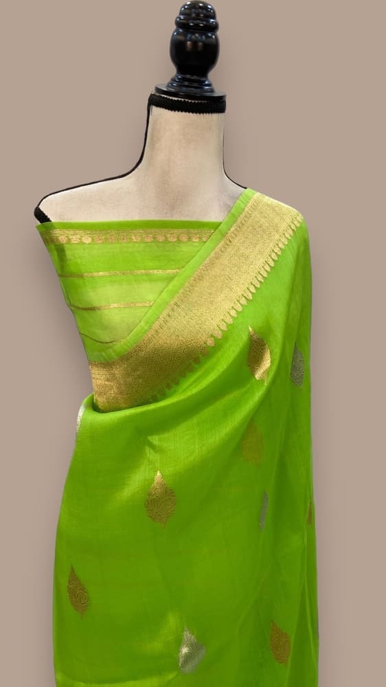 Parrot Green Pure Kora Handloom Banarasi Saree- Sona Roopa Kadua Boota